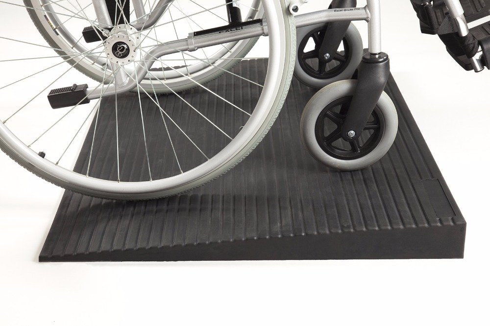 Heavy-Duty Rubber Threshold Ramp – 4.5"–7" Height for Wheelchair Access