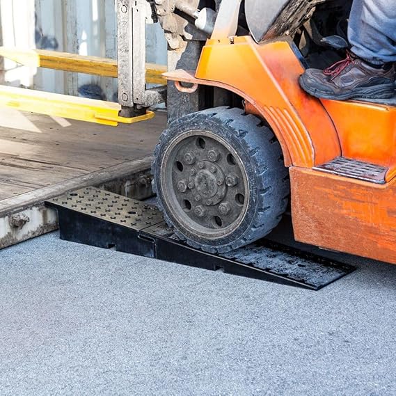 Rubber Container Loading Ramp (150mm–300mm) – Heavy-Duty & Slip-Resistant